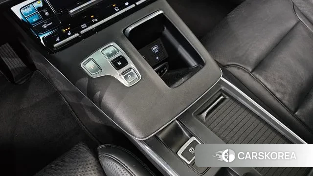 Hyundai The New Grandeur IG Hybrid id 3708731 из Кореи 19