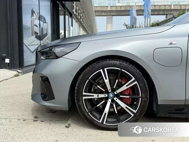 BMW i5 (import) id 4259304 из Китая 18