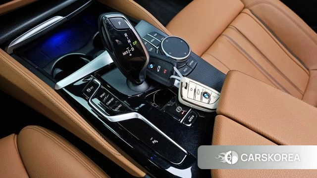 BMW 5 Series (G30) id 4337532 из Кореи 32