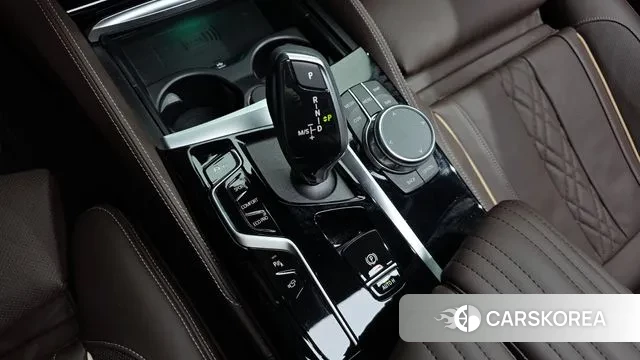 BMW 5 Series (G30) id 3447518 из Кореи 19