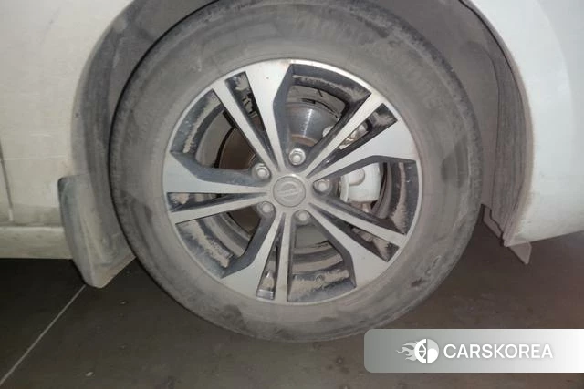 Nissan Xuan Yi id 4275959 из Китая 16
