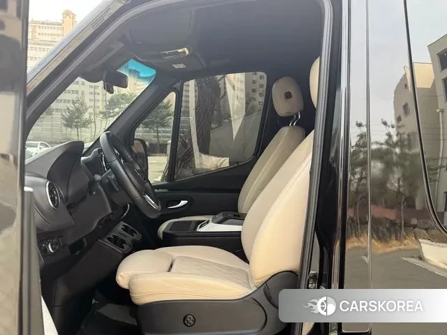 Mercedes-Benz Sprinter id 2408651 из Кореи 19