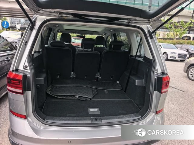 Volkswagen Touran L id 4276248 из Китая 20