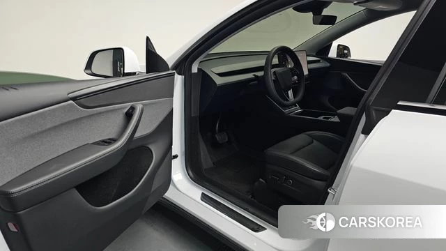 Tesla Model Y id 4441796 из Кореи 31