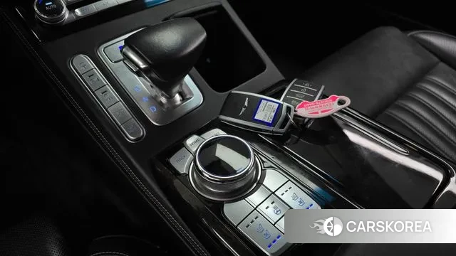 Genesis G90 id 3380032 из Кореи 19