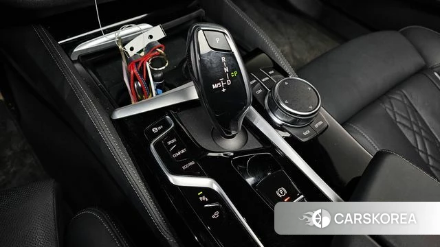 BMW 5 Series (G30) id 3864956 из Кореи 19