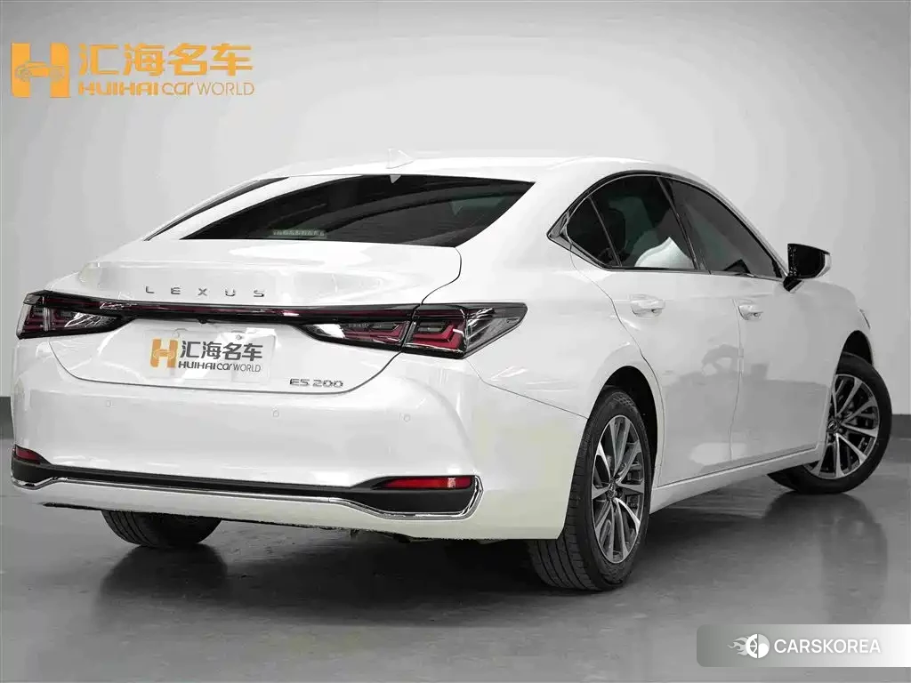 Lexus ES id 4583663 из Китая 13