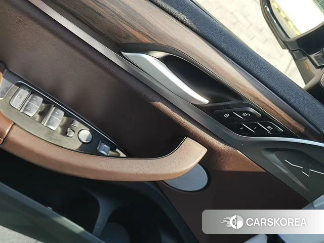 BMW X3 id 3927105 из Китая 9