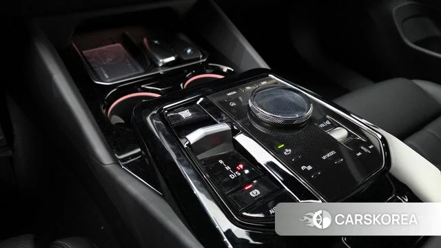 BMW 5 Series (G60) id 3952536 из Кореи 19