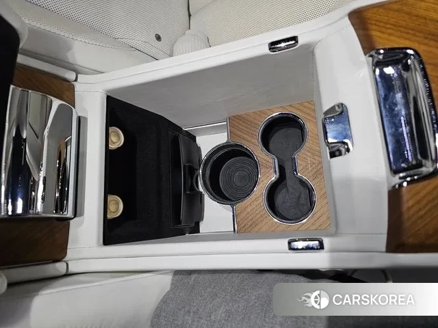 Rolls-Royce Cullinan id 3368595 из Кореи 10