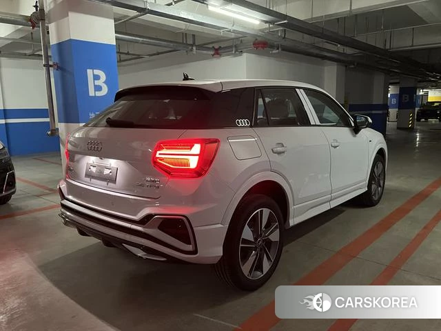 Audi Q2L id 4258288 из Китая 13