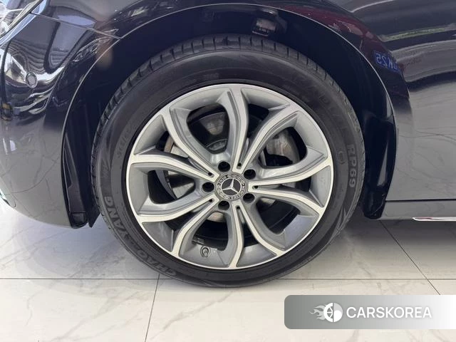 Mercedes-Benz E-class id 4274285 из Китая 30