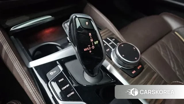 BMW 5 Series (G30) id 3717997 из Кореи 19