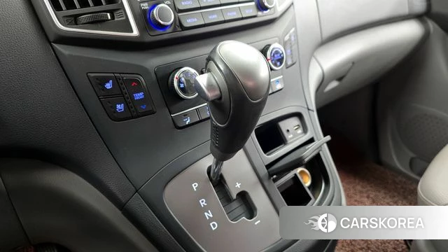 Hyundai The New Grand Starex id 3936604 из Кореи 19