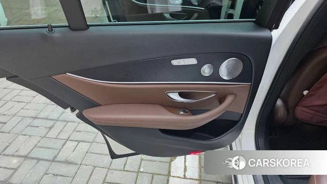 Mercedes-Benz E-Class W213 id 3824935 из Кореи 19