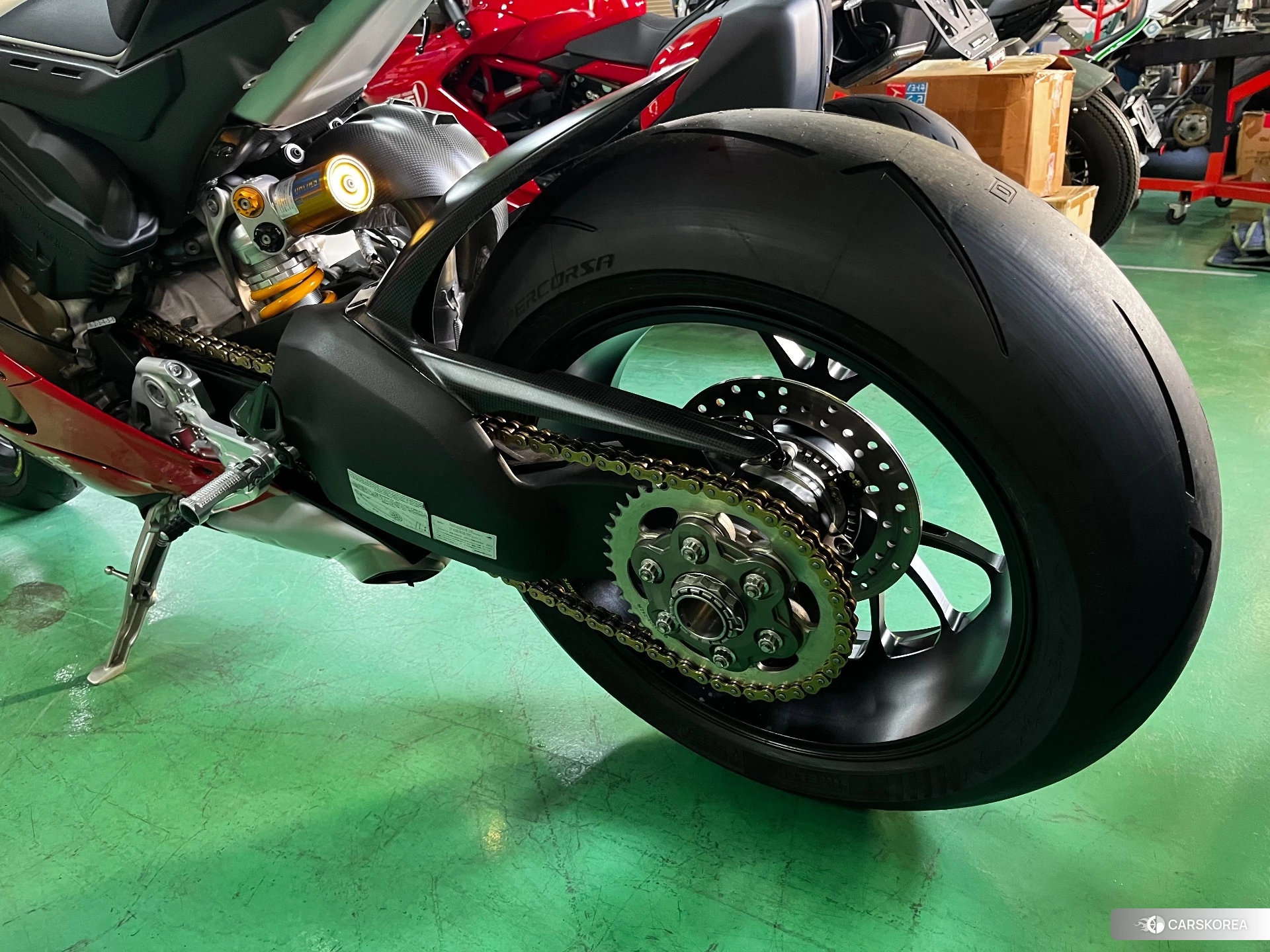 Проданный Ducati PANIGALE V4 R id 4007493 из Японии, фото 9