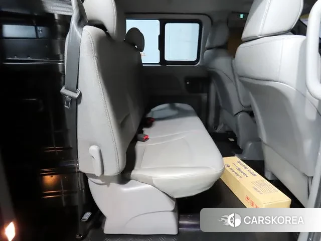 Hyundai The New Grand Starex id 3626936 из Кореи 19