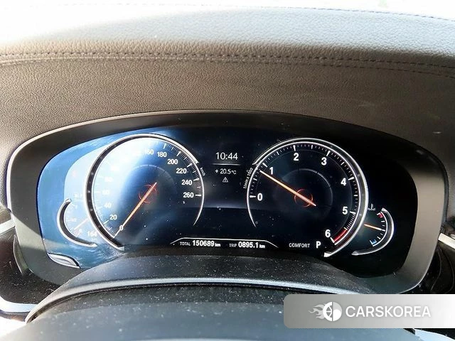 BMW 5 Series (G30) id 3942991 из Кореи 19