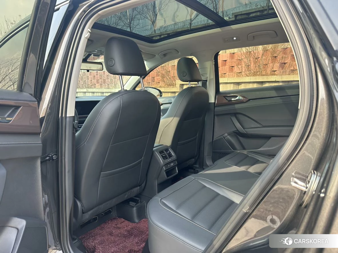 Volkswagen Tuyue id 4461499 из Китая 15