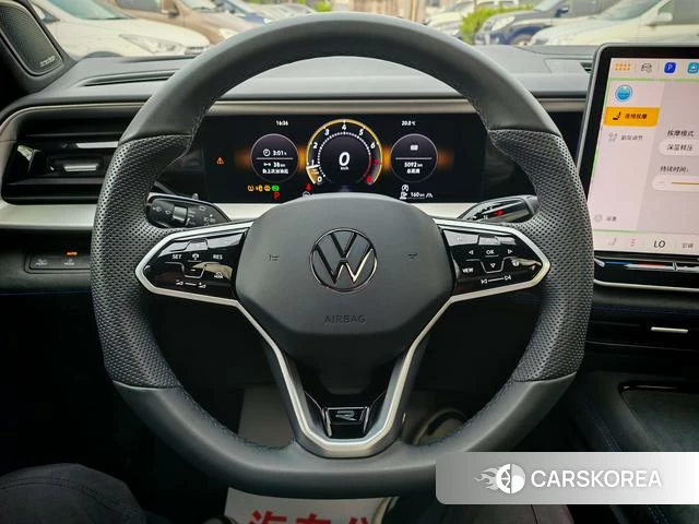 Volkswagen Tourang id 3945100 из Китая 25
