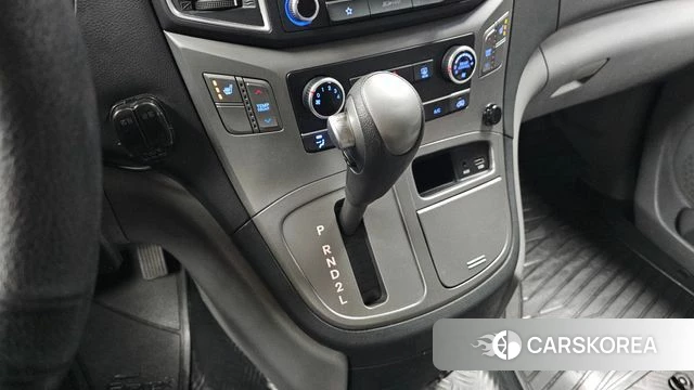 Hyundai The New Grand Starex id 4536577 из Кореи 29