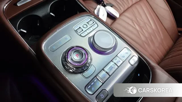 Genesis G90 (RS4) id 3689989 из Кореи 19