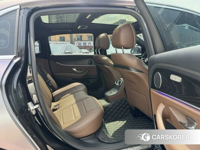 Mercedes-Benz E-class id 4259183 из Китая 18