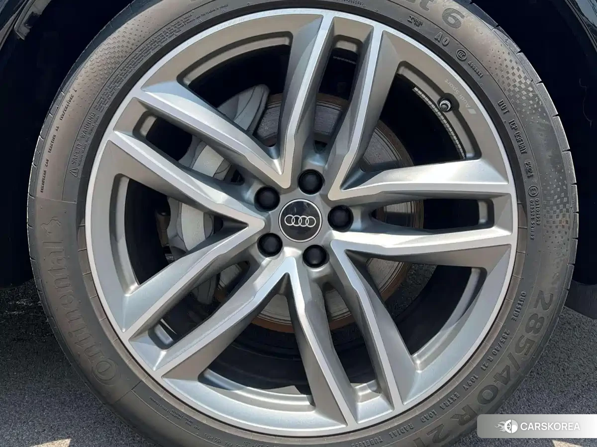 Audi Q7 id 4546581 из Китая 16