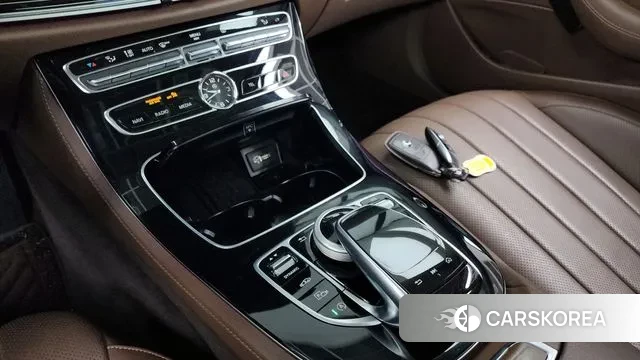 Mercedes-Benz E-Class W213 id 3329788 из Кореи 19