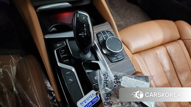 BMW 5 Series (G30) id 3873116 из Кореи 19