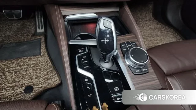 BMW 5 Series (G30) id 3650739 из Кореи 19