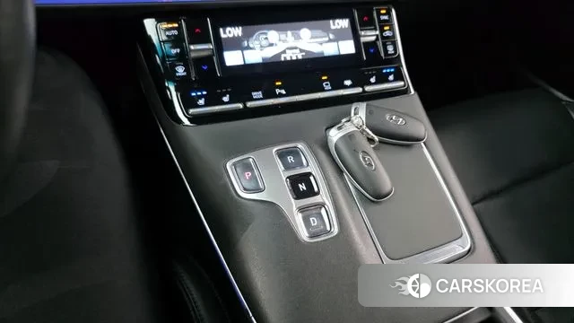 Hyundai The New Grandeur IG id 3105082 из Кореи 19