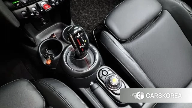 Mini Cooper S id 2960943 из Кореи 19