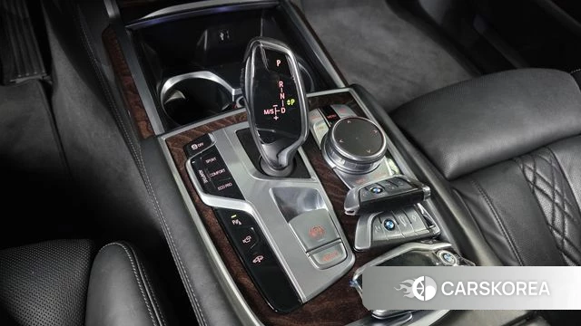 BMW 7 Series (G11) id 4188458 из Кореи 19