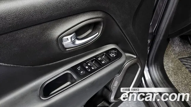 Jeep Renegade id 2586290 из Кореи 19