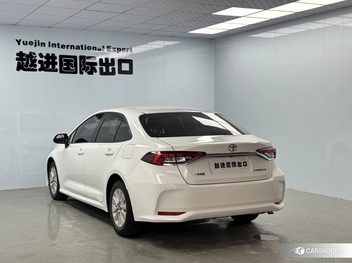 Toyota Corolla id 4426676 из Китая 10