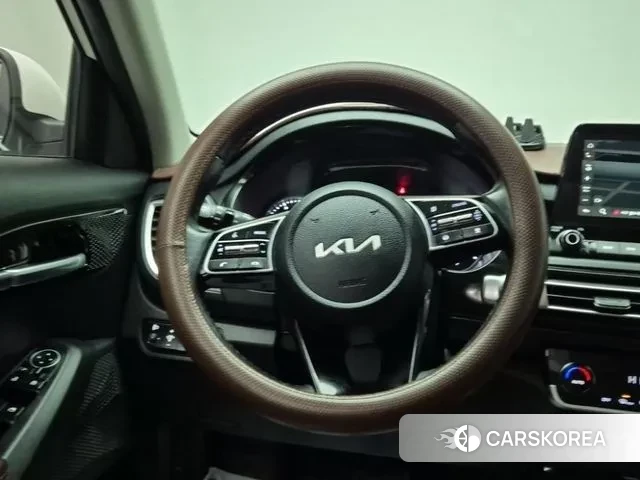 Kia Seltos id 3378653 из Кореи 17