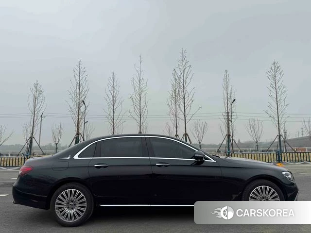 Mercedes-Benz E-class id 4209334 из Китая 31