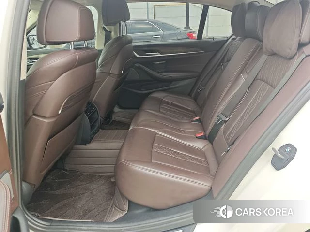 BMW 5 series PHEV id 4214116 из Китая 9