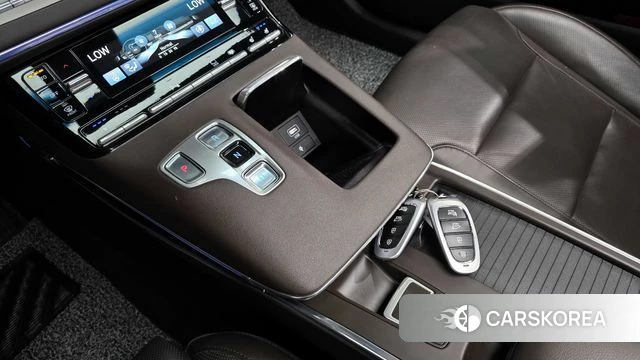 Hyundai The New Grandeur IG id 3820116 из Кореи 19