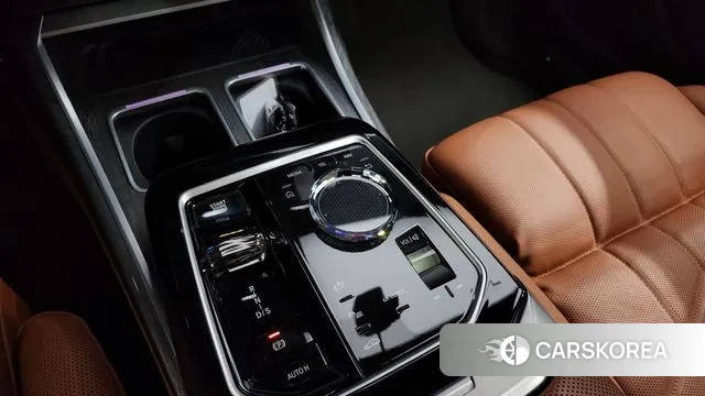 BMW 7 Series (G70) id 3653850 из Кореи 19