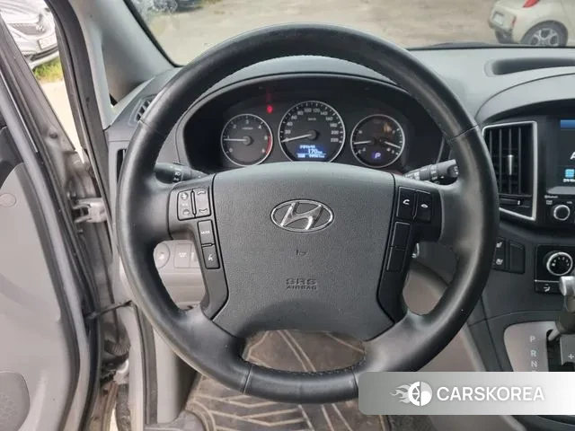 Hyundai The New Grand Starex id 3028378 из Кореи 17