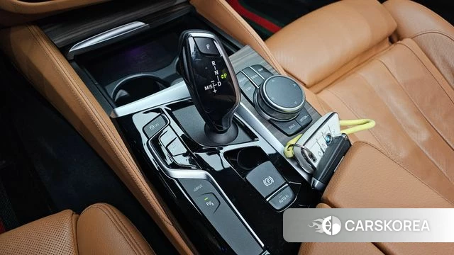 BMW 5 Series (G30) id 4435125 из Кореи 32