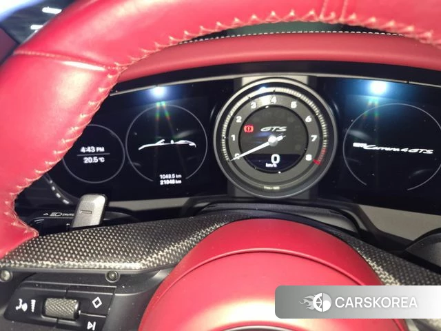 Porsche 911(992) id 4395961 из Кореи 9