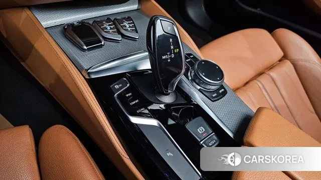 BMW 5 Series (G30) id 3319749 из Кореи 19