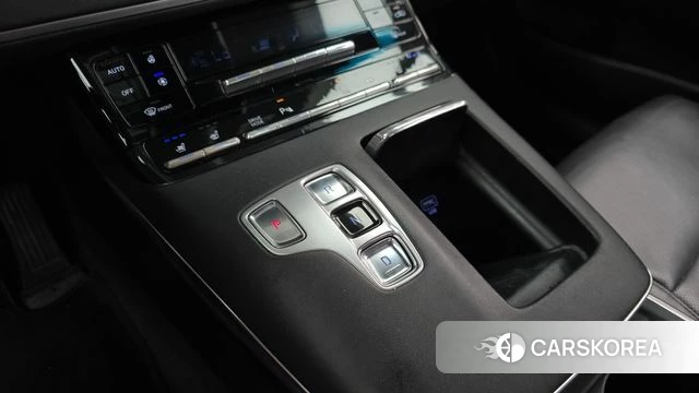 Hyundai The New Grandeur IG Hybrid id 4746429 из Кореи 19