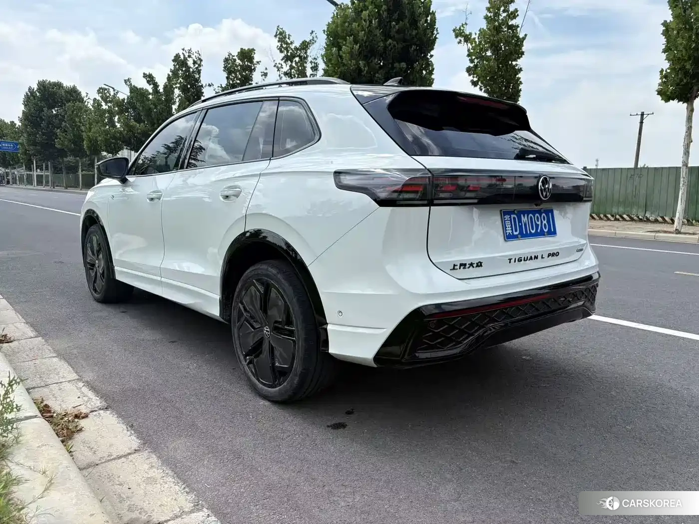 Volkswagen Tiguan L id 4599840 из Китая 9