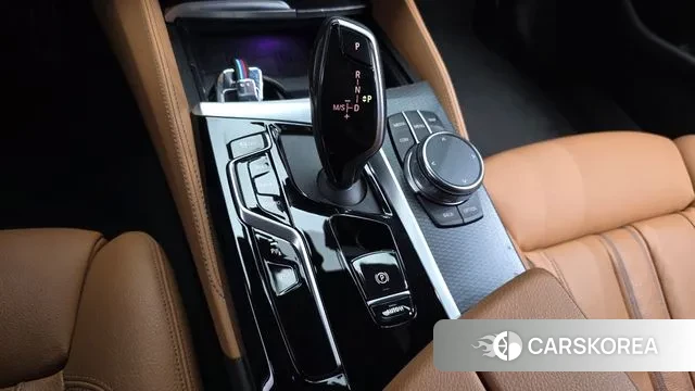 BMW 5 Series (G30) id 3739901 из Кореи 19