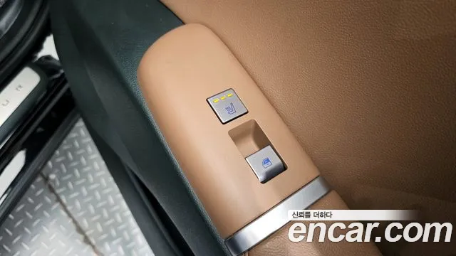 Hyundai Grandeur (GN7) id 2579757 из Кореи 19