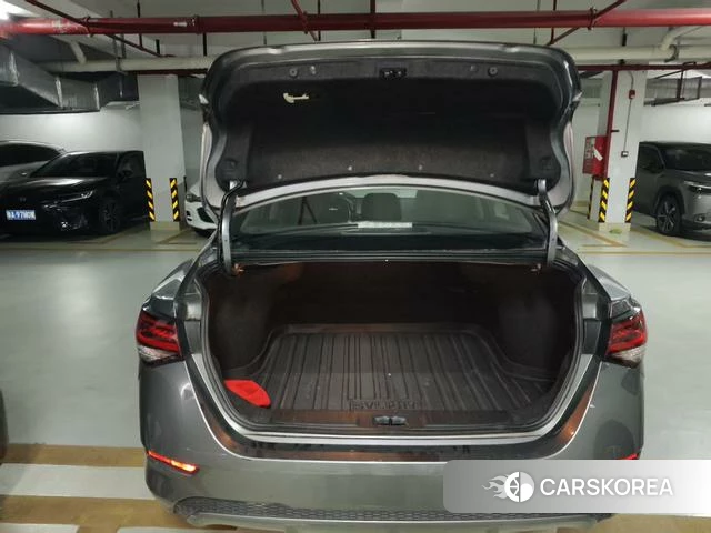 Nissan Xuan Yi id 4290000 из Китая 10